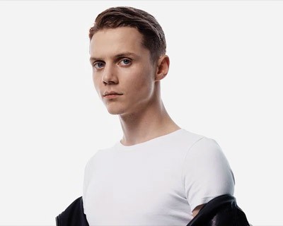 Ваня Дмитриенко